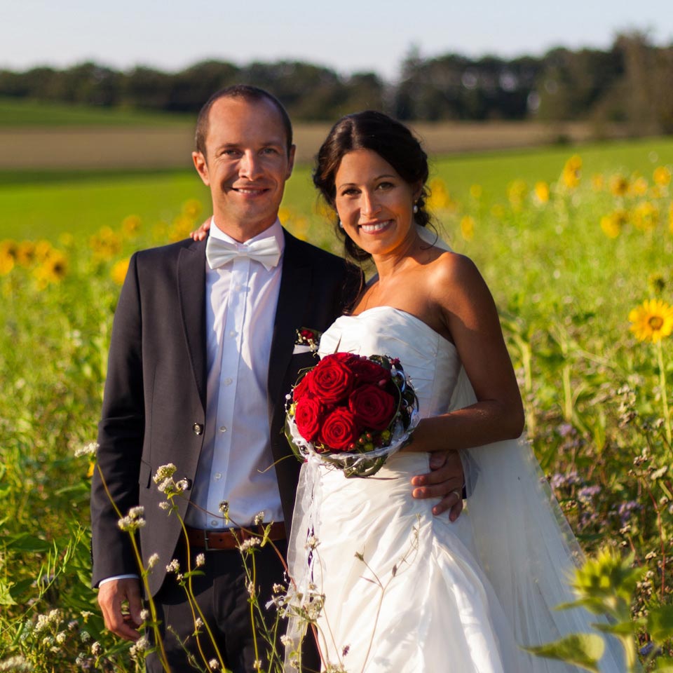 Der Hochzeitsfotograf Stuttgart gibt Ihnen Inspiration für unvergessliche und natürliche Hochzeitsbilder.